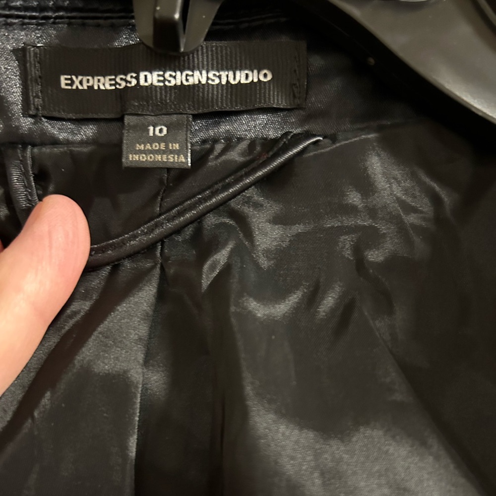 Express design studio jacket - Picture 8 of 8